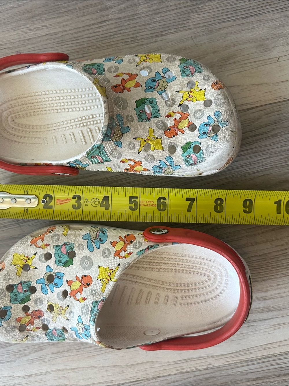 CROCS Kids Pokémon Clog Limited Edition J2 boys girls - Picture 4 of 4